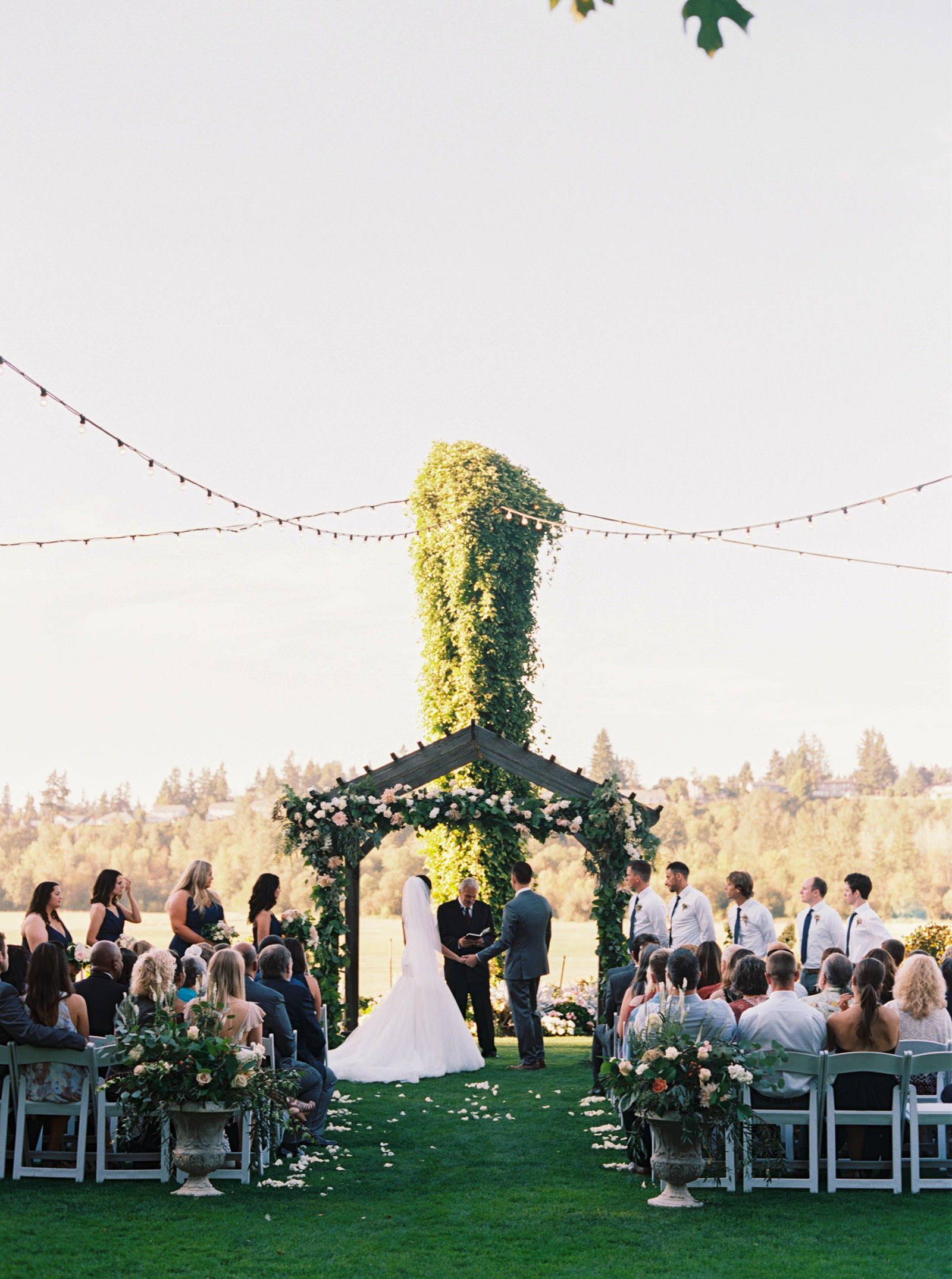 Fall Wedding Ceremony at Kelley Farms | Seattle Wedding Photographer Anna Peters